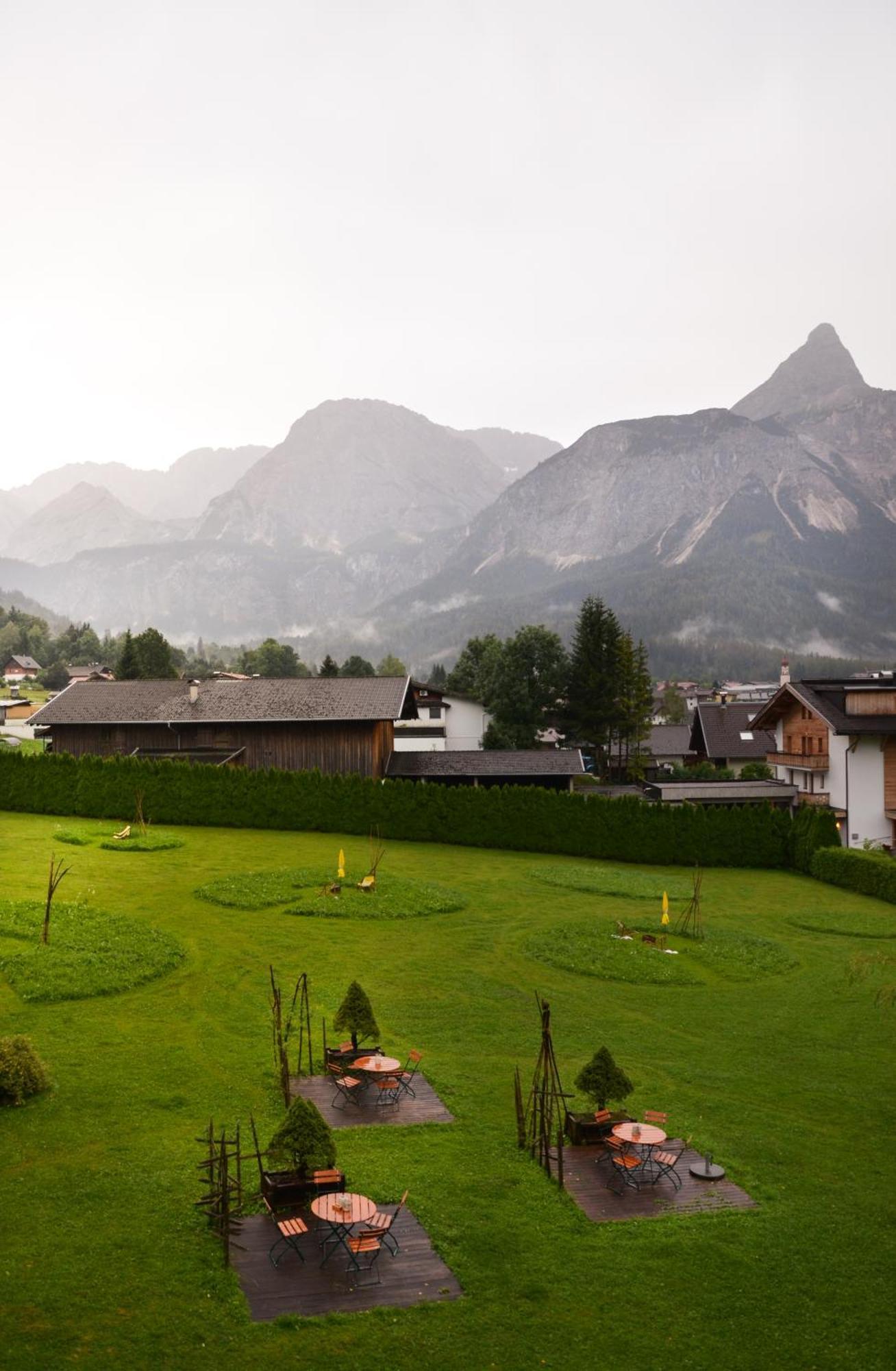 Hotel Ehrwalderhof Екстер'єр фото